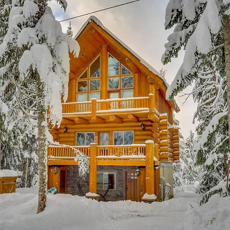 Skiing Bear Chalet Гавърнмънт Кемп Екстериор снимка