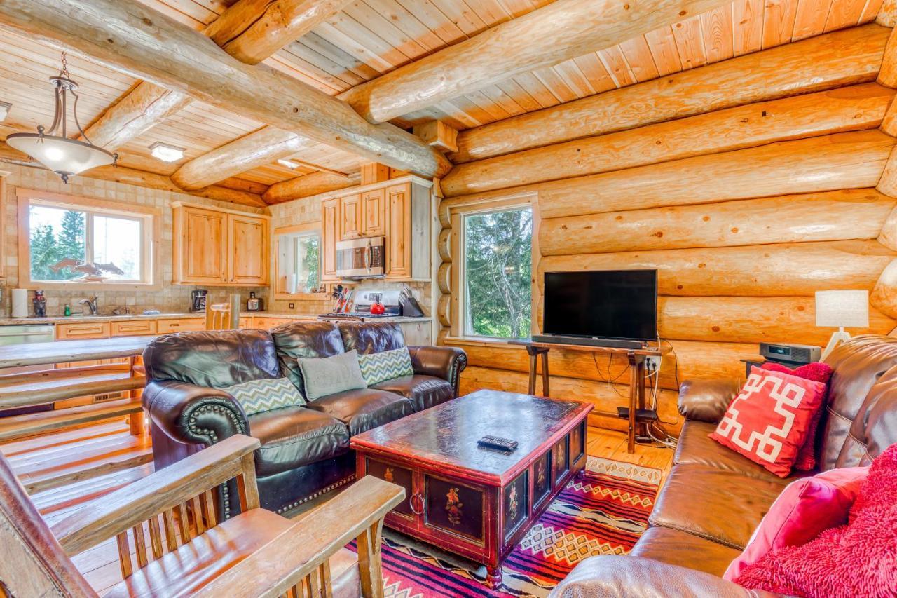 Skiing Bear Chalet Гавърнмънт Кемп Екстериор снимка