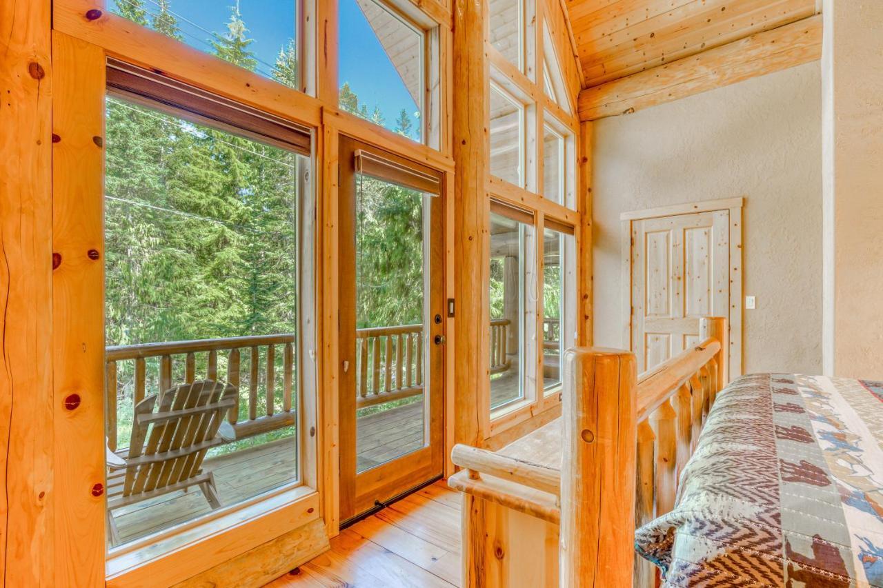 Skiing Bear Chalet Гавърнмънт Кемп Екстериор снимка