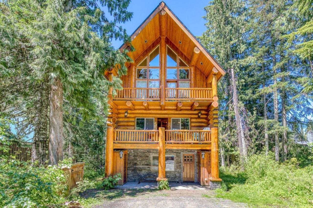Skiing Bear Chalet Гавърнмънт Кемп Екстериор снимка